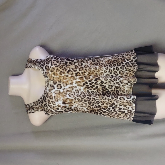 Jennifer Lopez Tops - Jennifer Lopez Medium Leopard Print Black